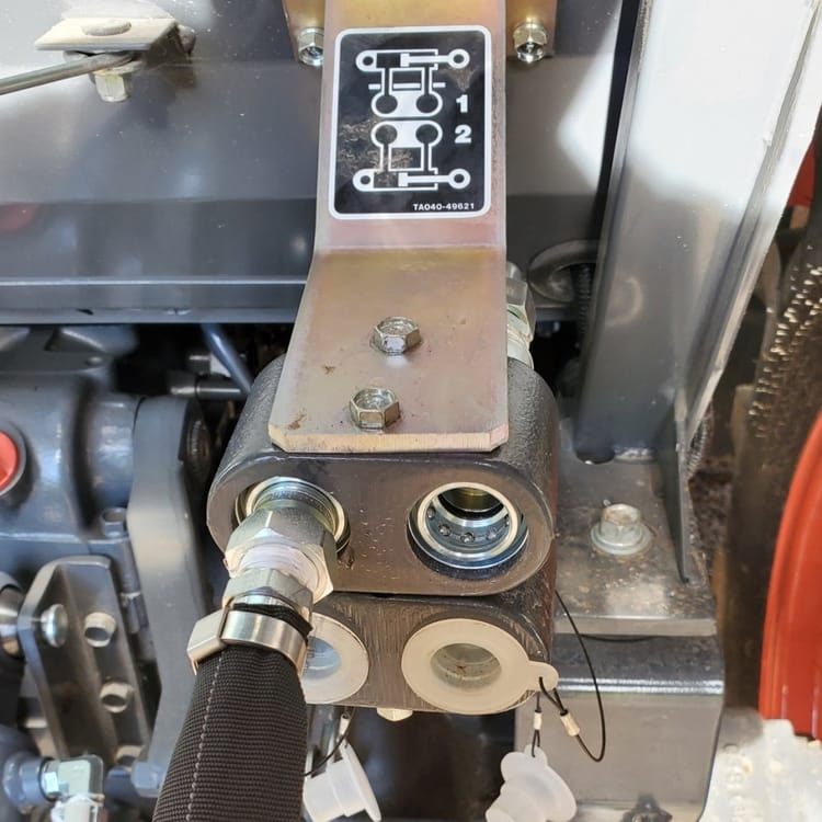 Kubota MX Series Second Set of Rear Hydraulic Remotes
