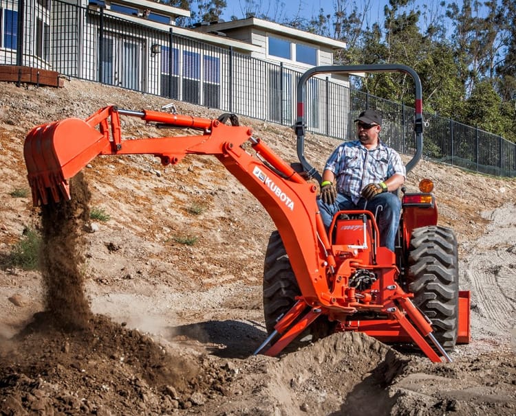 Kubota BH77 7’7″ Dig Depth BackHoe L02
