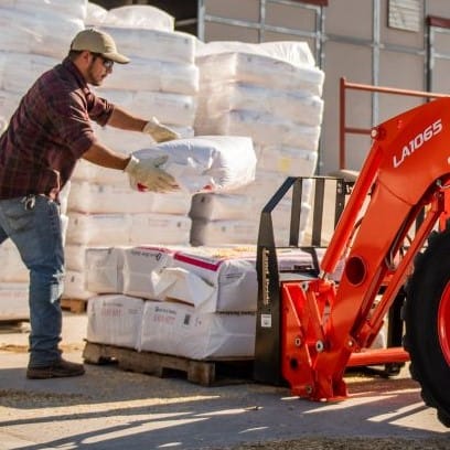 Land Pride PFL2042 2000lb 42″ Pallet Forks