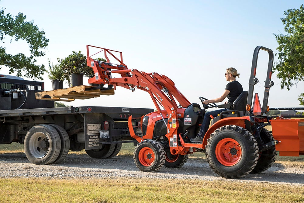 Kubota B2301 Tractor + Loader | Kansas Acreage Package Deal