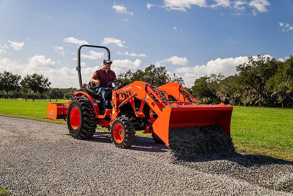 KUBOTA  B1200  4ＷＤ 稼働時間226.3 BX2680RV-1 Package - Bobby Ford Tractor and Equipment